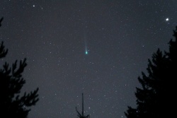 Komet Leonad 20211207 vs