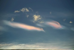 irisierende wolken-019-vs