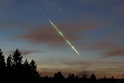 meteor2011fk002vs