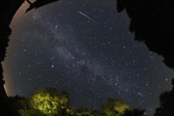 meteor-feuerkugel-2013-fk014-vs