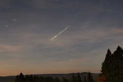 meteor-feuerkugel-2013-fk028-vs