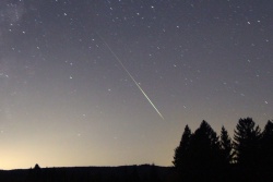meteor-feuerkugel-2013-fk033-vs