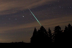 meteor-feuerkugel-2015-fk045-vs