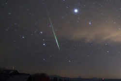 Meteor Feuerkugel 20191206 b vs