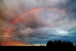roter regenbogen 20230816 vs