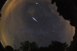 meteor2010perseid06vs