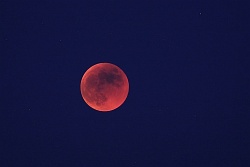 2012mondfinsternis10vs
