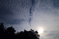 hole-punch-cloud-016-vs