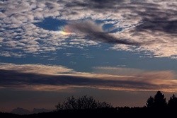 hole-punch-cloud-019-vs